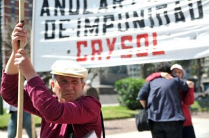 Movilización de Crysol en Plaza Independencia.(adhocFoto ©Javier Calvelo)